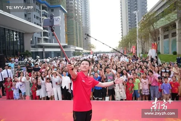 奥运冠军走进陕西延安举行面对面巡回宣讲活动传递体育精神 奥运冠军走进陕西延安举行面对面巡回宣讲活动传递体育精神